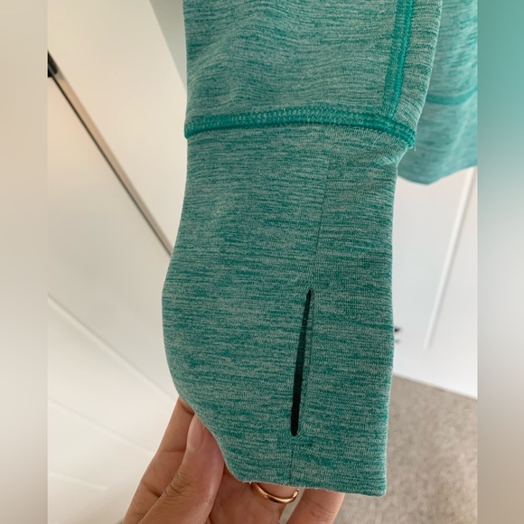 Nike Women's Bunker Funnel Top - Picture 4 of 6